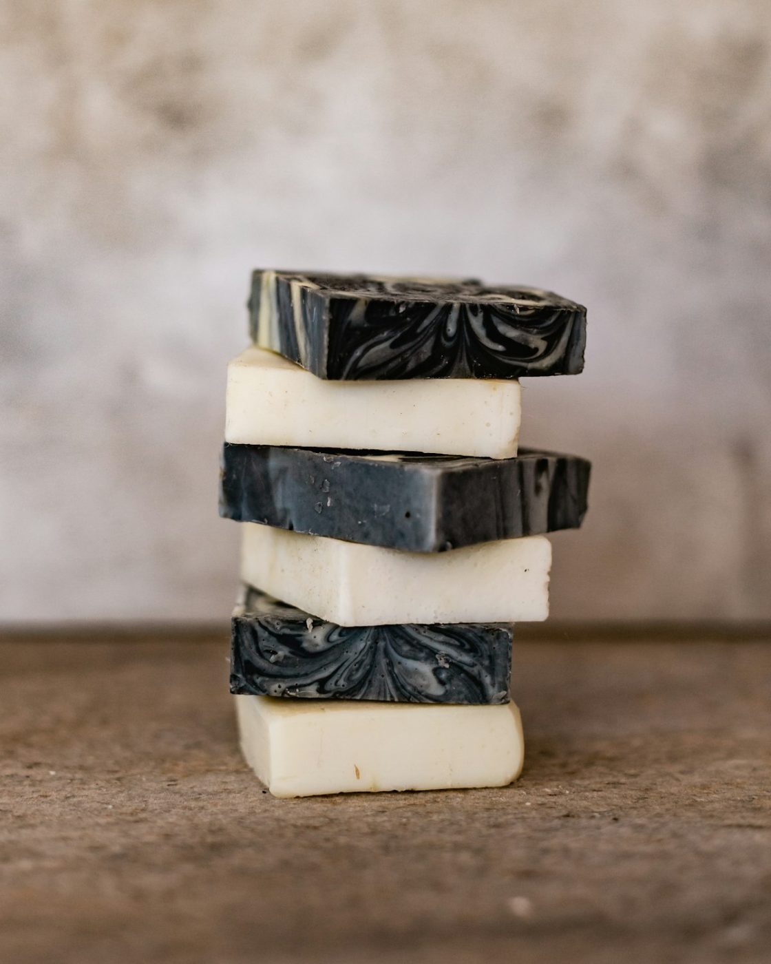 Savon détox au charbon